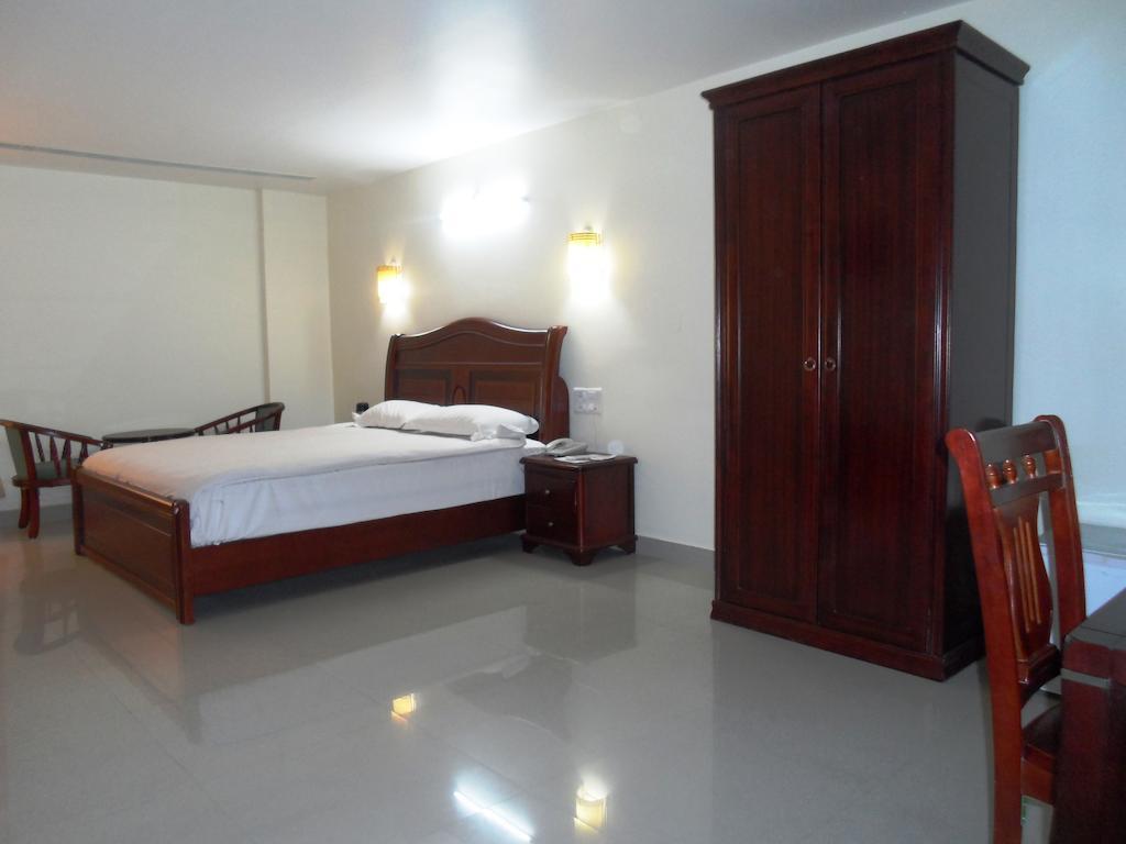 Psr Hotel Tirupati Exterior foto
