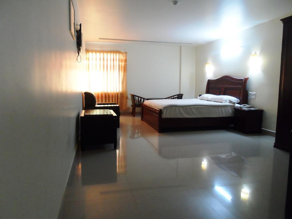 Psr Hotel Tirupati Exterior foto